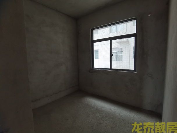 粤江花园 一线江景3房户型 