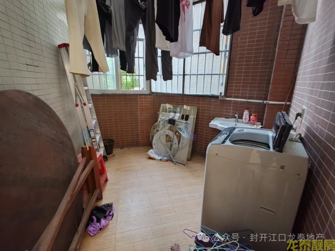 东丽新城电梯精装4房