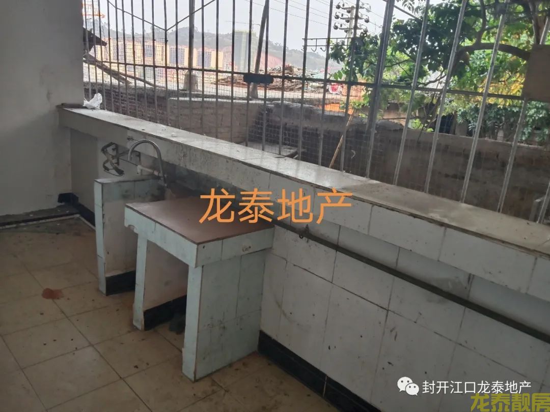河南林化宿舍一楼