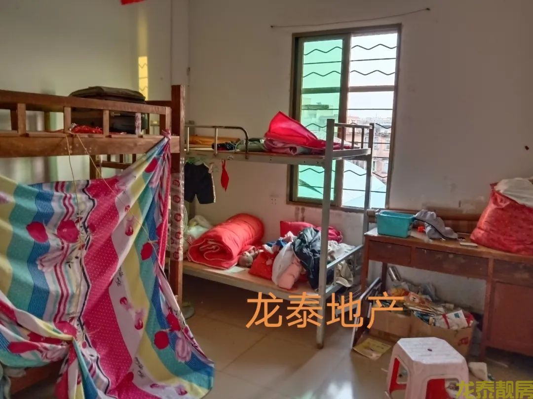 河南三小附近三楼一线江景房