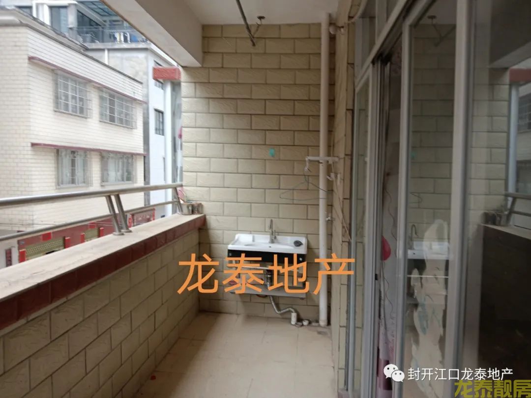 河南片区自建房4层半三面临街整栋出售