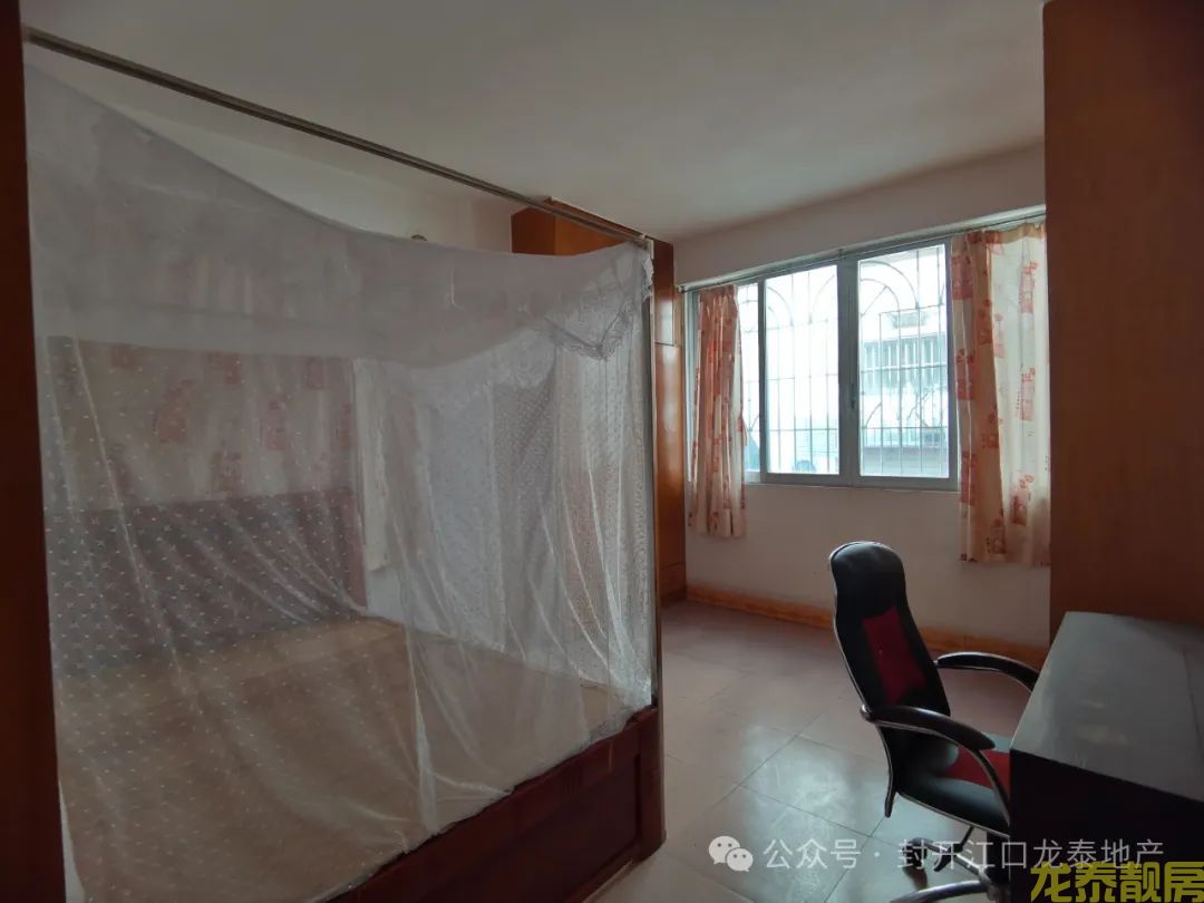 河南自建房三陈半 门前大路宽 