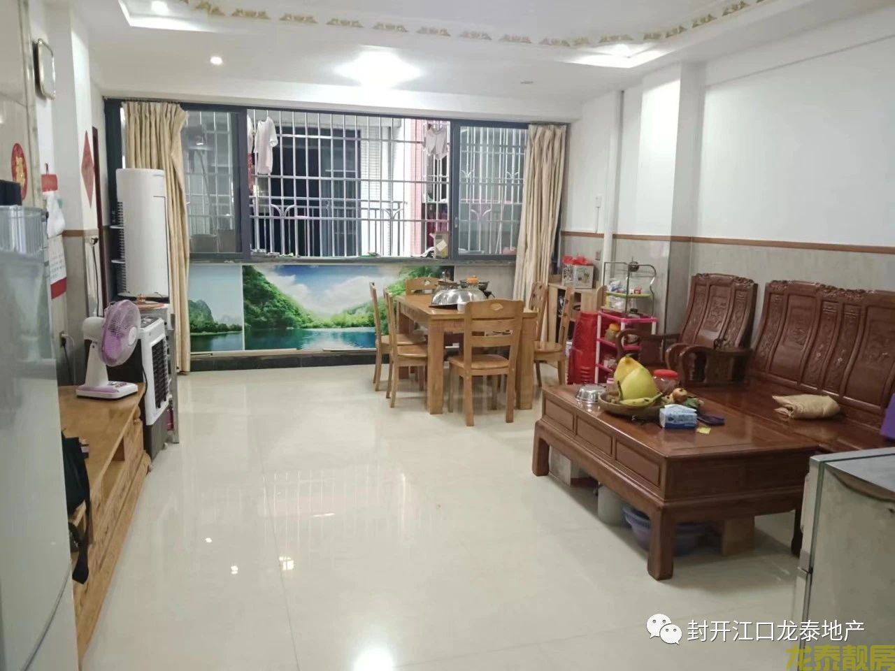 青果场龙山路步梯三楼